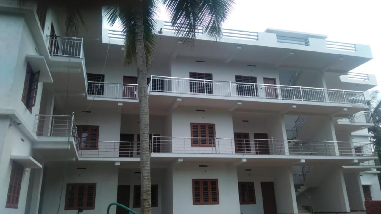 Wayanad Biriyomz Residency, Kalpatta, Low Cost Rooms And Deluxe Apartment Extérieur photo