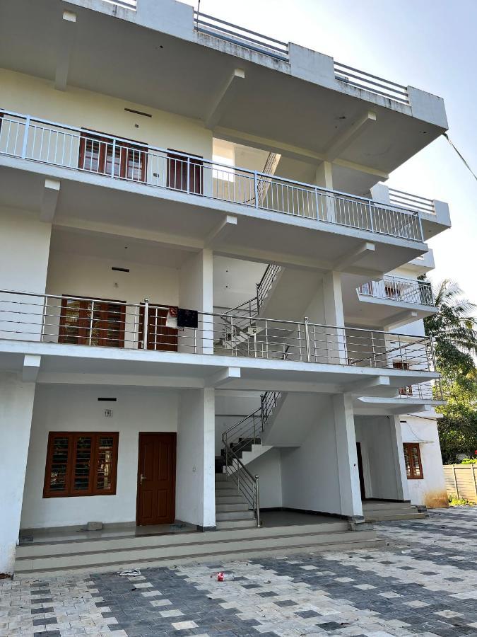 Wayanad Biriyomz Residency, Kalpatta, Low Cost Rooms And Deluxe Apartment Extérieur photo
