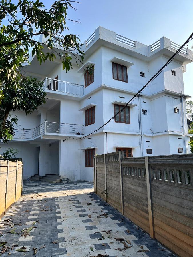 Wayanad Biriyomz Residency, Kalpatta, Low Cost Rooms And Deluxe Apartment Extérieur photo