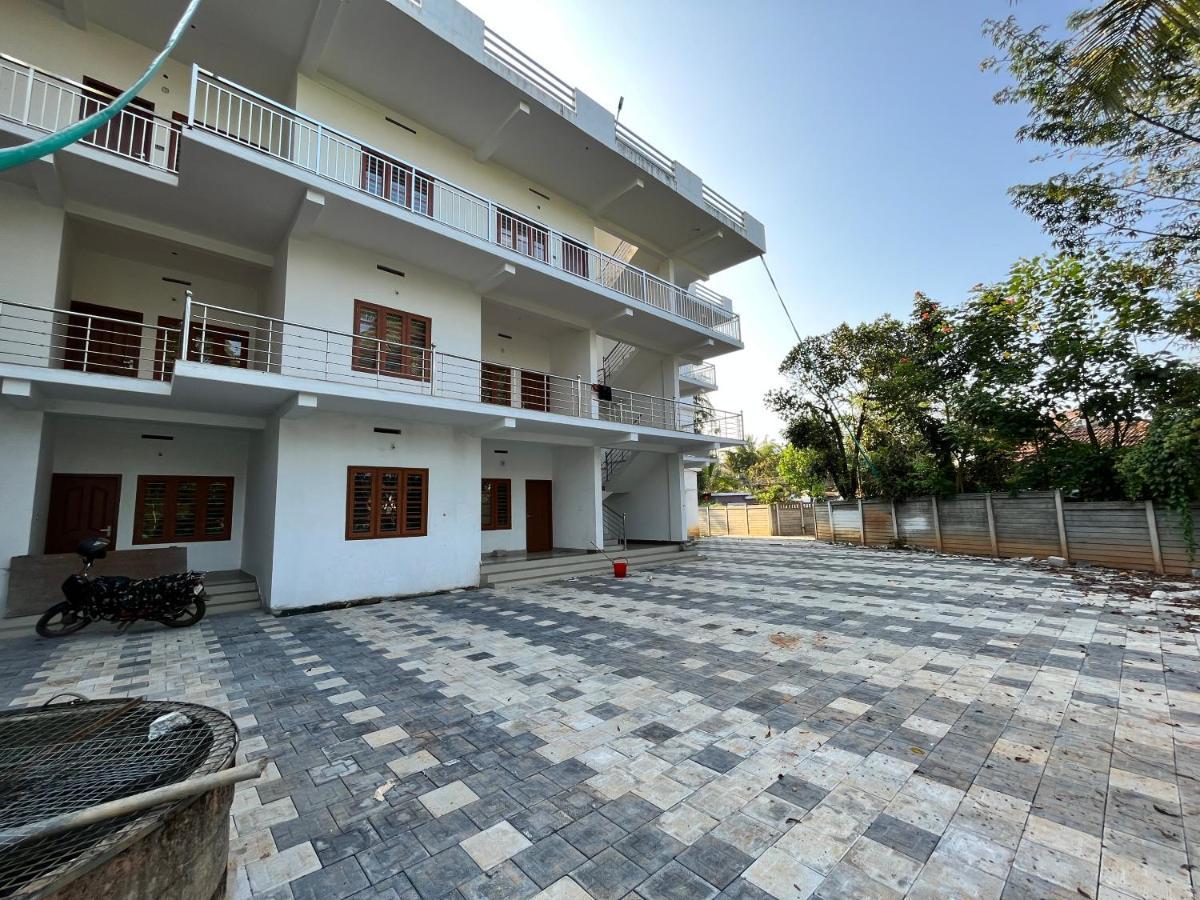 Wayanad Biriyomz Residency, Kalpatta, Low Cost Rooms And Deluxe Apartment Extérieur photo